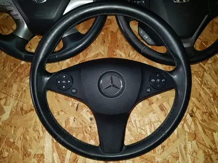 РУЛЬ (МУЛЬТИРУЛЬ С AIRBAG) (КОЖАНЫЙ) GLK200-220-250-280-300-32 за 80 000 тг. в Алматы