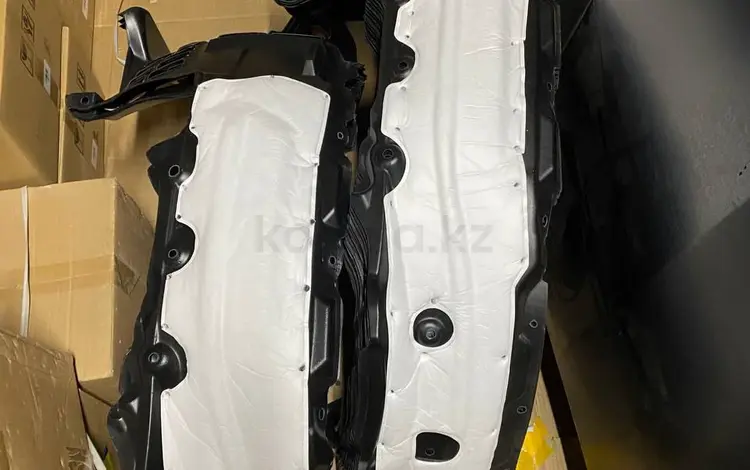 Подкрылок передний Toyota ORIGINAL за 1 000 тг. в Алматы