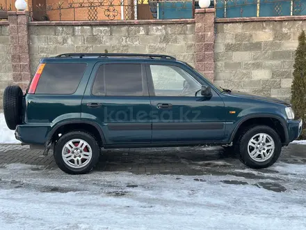 Honda CR-V 1999 года за 3 000 000 тг. в Алматы – фото 5