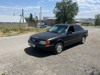 Audi 100