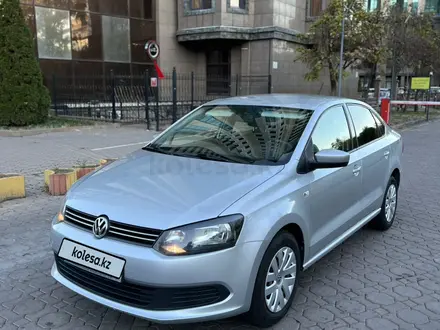 Volkswagen Polo 2015 года за 5 600 000 тг. в Алматы – фото 2