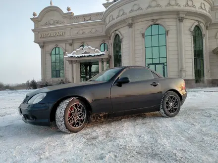 Mercedes-Benz SLK 230 1999 года за 4 100 000 тг. в Байсерке – фото 4