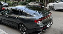Kia K5 2021 года за 11 500 000 тг. в Алматы – фото 2