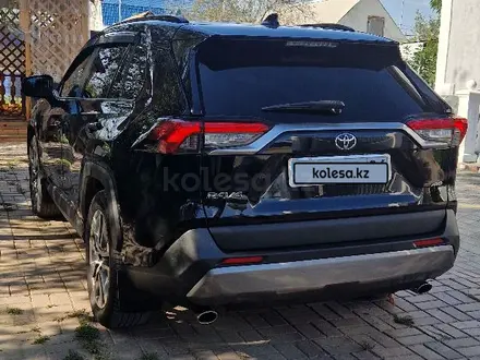 Toyota RAV4 2020 года за 17 000 000 тг. в Атырау – фото 14