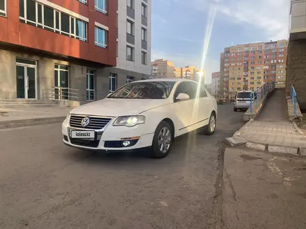 Volkswagen Passat 2005 года за 3 500 000 тг. в Астана – фото 6