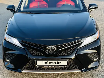 Toyota Camry 2020 года за 15 000 000 тг. в Уральск