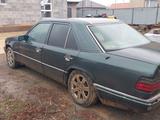 Mercedes-Benz E 200 1994 годаfor1 100 000 тг. в Астана – фото 3