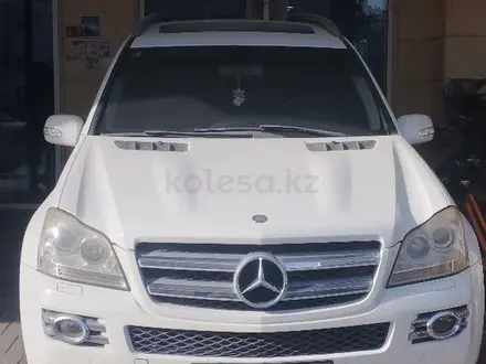 Mercedes-Benz GL 550 2009 года за 10 000 тг. в Алматы