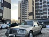 Mercedes-Benz E 220 1994 годаүшін2 800 000 тг. в Алматы