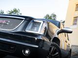 GMC Yukon 2006 года за 15 000 000 тг. в Алматы – фото 3