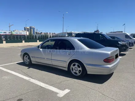 Mercedes-Benz E 320 2001 года за 5 500 000 тг. в Караганда – фото 3