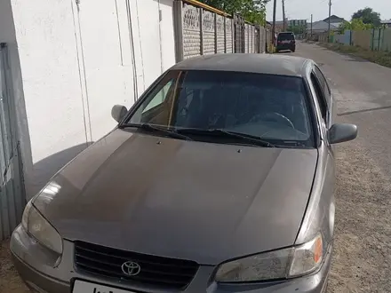 Toyota Camry 1996 года за 2 100 000 тг. в Тараз