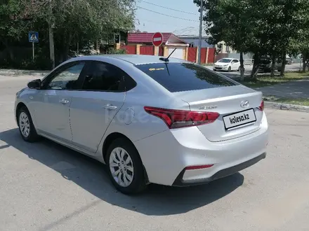 Hyundai Accent 2018 года за 7 300 000 тг. в Костанай – фото 3