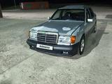 Mercedes-Benz E 260 1990 годаfor800 000 тг. в Алматы