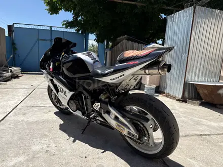 Honda  CBR 600RR 2005 года за 1 900 000 тг. в Алматы – фото 4