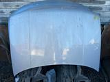 Volkswagen Golf 4 капот за 1 777 тг. в Актобе