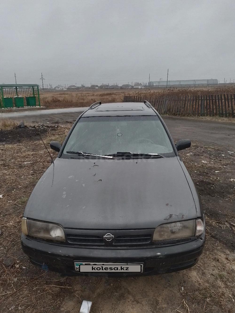 Nissan Primera 1992 г.