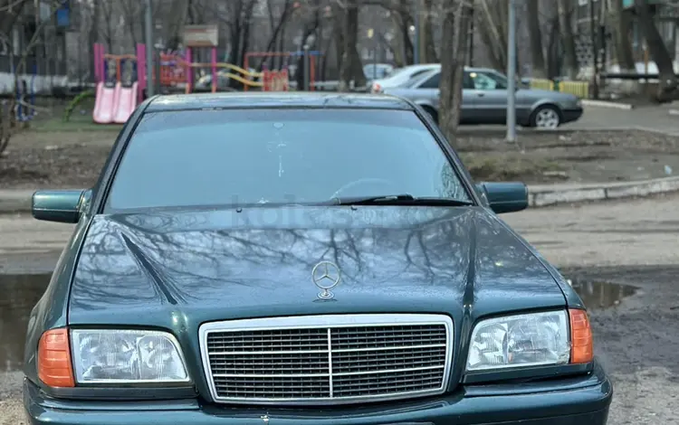 Mercedes-Benz C 180 1997 года за 2 500 000 тг. в Караганда