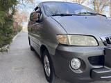 Hyundai Starex 2002 года за 2 500 000 тг. в Шымкент – фото 3