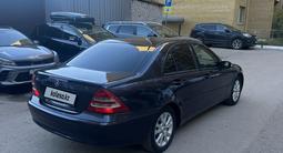 Mercedes-Benz C 180 2001 года за 2 000 000 тг. в Астана – фото 3