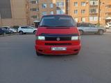 Volkswagen Caravelle 1999 года за 2 800 000 тг. в Костанай