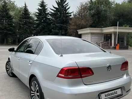 Volkswagen Passat 2011 года за 5 400 000 тг. в Алматы – фото 5