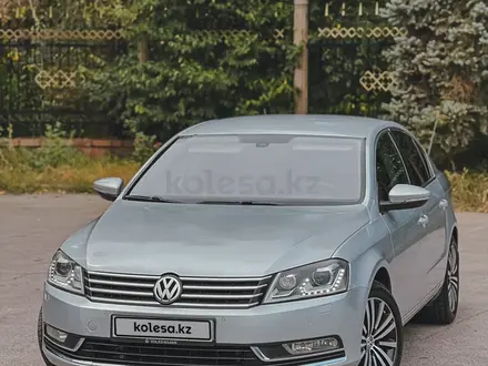 Volkswagen Passat 2011 года за 5 400 000 тг. в Алматы
