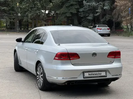 Volkswagen Passat 2011 года за 5 400 000 тг. в Алматы – фото 4