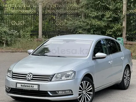Volkswagen Passat 2011 года за 5 400 000 тг. в Алматы – фото 2