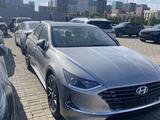 Hyundai Sonata 2023 года за 11 500 000 тг. в Астана – фото 2