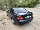 Mercedes-Benz C 180 2002 годаfor3 200 000 тг. в Караганда – фото 4