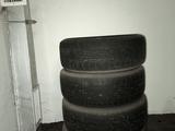 Шины Bridgestone Dueler 235/60 R16 за 7 500 тг. в Алматы