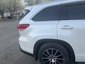 Toyota Highlander 2017 годаfor17 000 000 тг. в Астана – фото 4