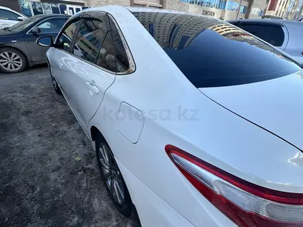 Toyota Camry 2015 года за 9 800 000 тг. в Астана – фото 5