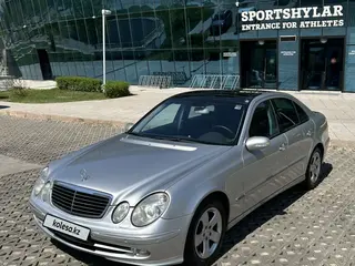Mercedes-Benz E 320