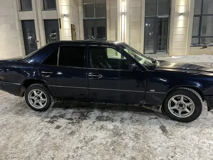 Mercedes-Benz E 280 1993 года за 1 700 000 тг. в Караганда – фото 32