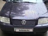 Volkswagen Jetta 2002 годаfor2 500 000 тг. в Караганда