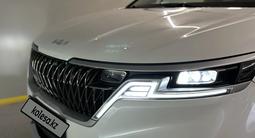 Kia Carnival 2021 года за 15 800 000 тг. в Алматы – фото 2