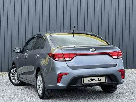 Kia Rio 2020 года за 7 450 000 тг. в Актобе – фото 3