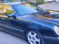 Mercedes-Benz E 230 1996 годаүшін2 000 000 тг. в Павлодар