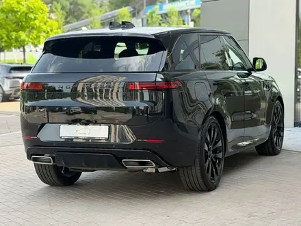 Land Rover Range Rover Sport Dynamic SE 2026 года за 104 269 000 тг. в Алматы – фото 4