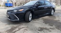 Toyota Camry 2021 годаүшін13 650 000 тг. в Алматы