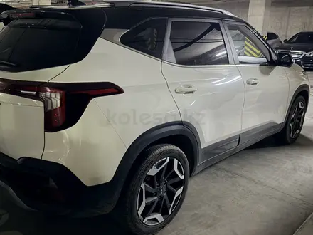 Kia Seltos 2023 года за 13 000 000 тг. в Шымкент – фото 3