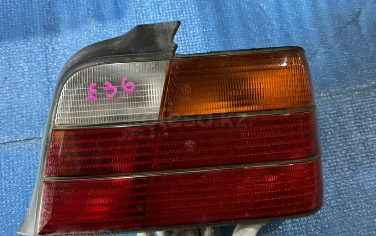 Фонарь стоп правый BMW E36 за 15 000 тг. в Астана
