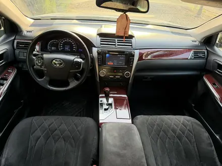Toyota Camry 2013 года за 9 800 000 тг. в Алматы – фото 27