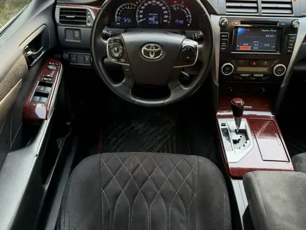 Toyota Camry 2013 года за 9 800 000 тг. в Алматы – фото 28