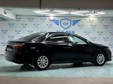 Toyota Camry 2015 года за 9 600 000 тг. в Астана – фото 2