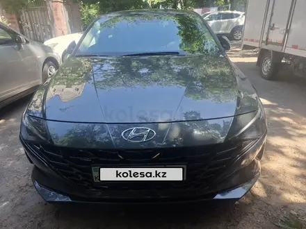 Hyundai Elantra 2023 года за 8 200 000 тг. в Алматы