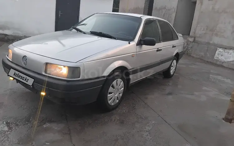 Volkswagen Passat 1990 годаfor800 000 тг. в Тараз