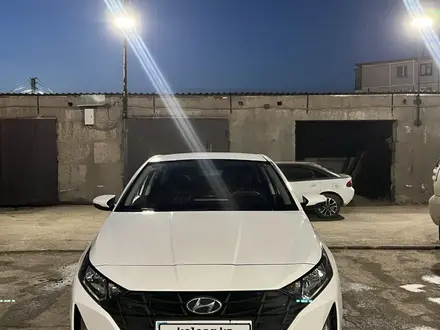 Hyundai i20 2023 года за 7 700 000 тг. в Караганда – фото 2
